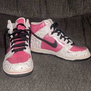 Valentines Nike Dunk High top 5.5y